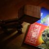 Lampe de bureau en bois fantaisie – dinosaure fait main et réglable