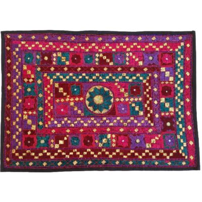 Nappe brodée à la main Modèle Géométrique