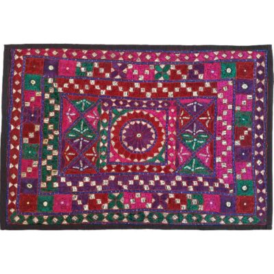 Nappe brodée à la main Modèle Nariman