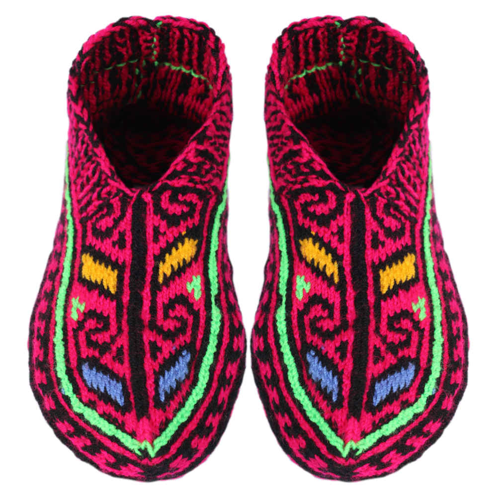 Chaussons au Crochet d’Azerbaïdjan pour Femme en Fibre Acrylique Tricotée – Modèle Ayta