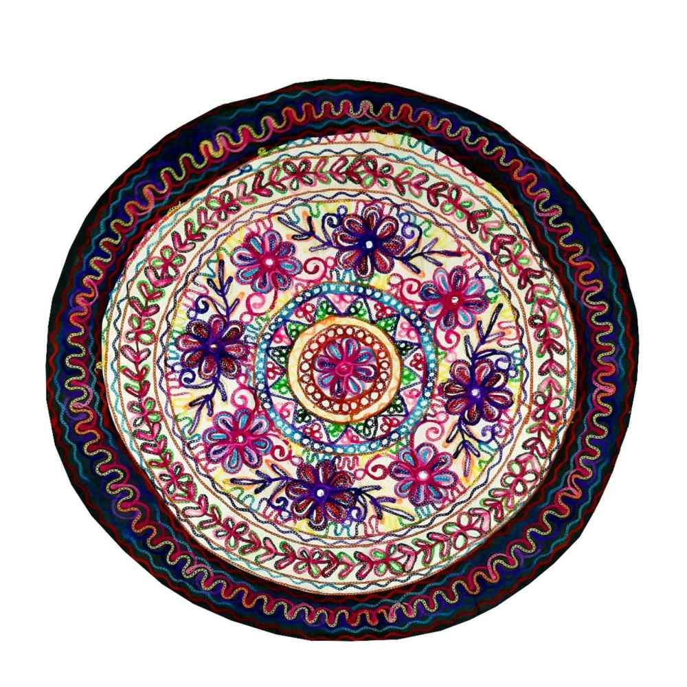 Nappe ronde brodée à la main Modèle Kian