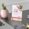 Modèle de calendrier de bureau miniature persan 1402 Fête des Mères