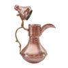 Cafetière traditionnelle arabe en cuivre martelé pour préparer le Qahwa et le café arabe