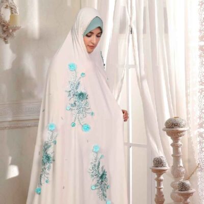 Iranian Bride’s Wedding Tchador Model Sara