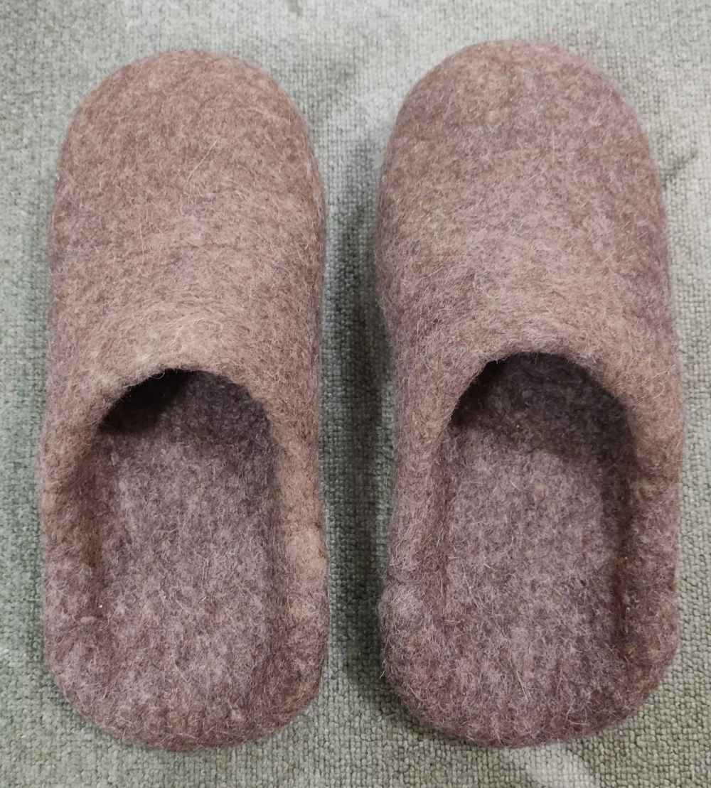Chaussons en Feutre Naturel & Laine – Artisanat Authentique Iranien