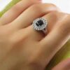 Bague de fiançailles en argent avec rubis noir Bliss pour femmes Kiana
