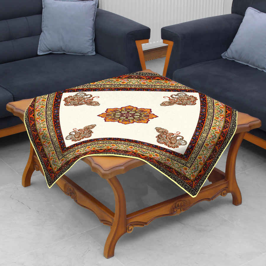 Nappe en velours design inspiré de l'élégance perse Borna