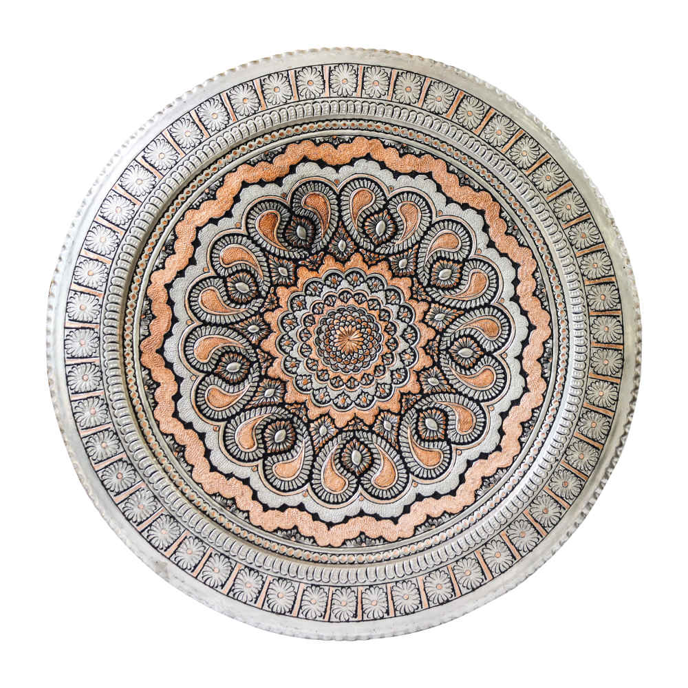 Plateau en cuivre décoratif gravé à la main avec art artisanal persan Paisley