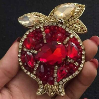Épinglette Broche Féminine Artisanale Perles – Modèle Grenade