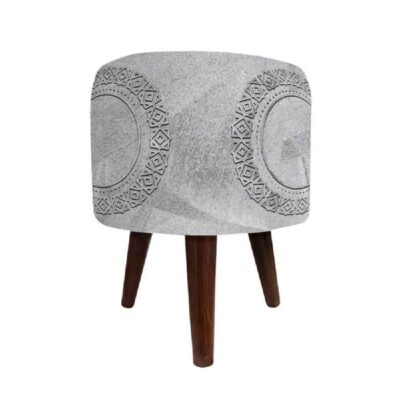 Pouf en velours luxueux avec pieds en bois rond Dorna
