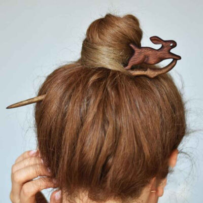 Bâtonnet de cheveux en bois fait main Design Matter Lapin Grande Taille