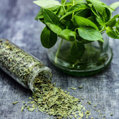 Feuilles de basilic séchées – 750g Herbe culinaire premium
