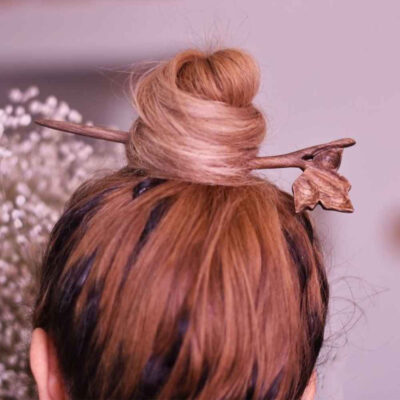 Bâtonnet de cheveux en bois fait main Design Matter Feuille Grande Taille
