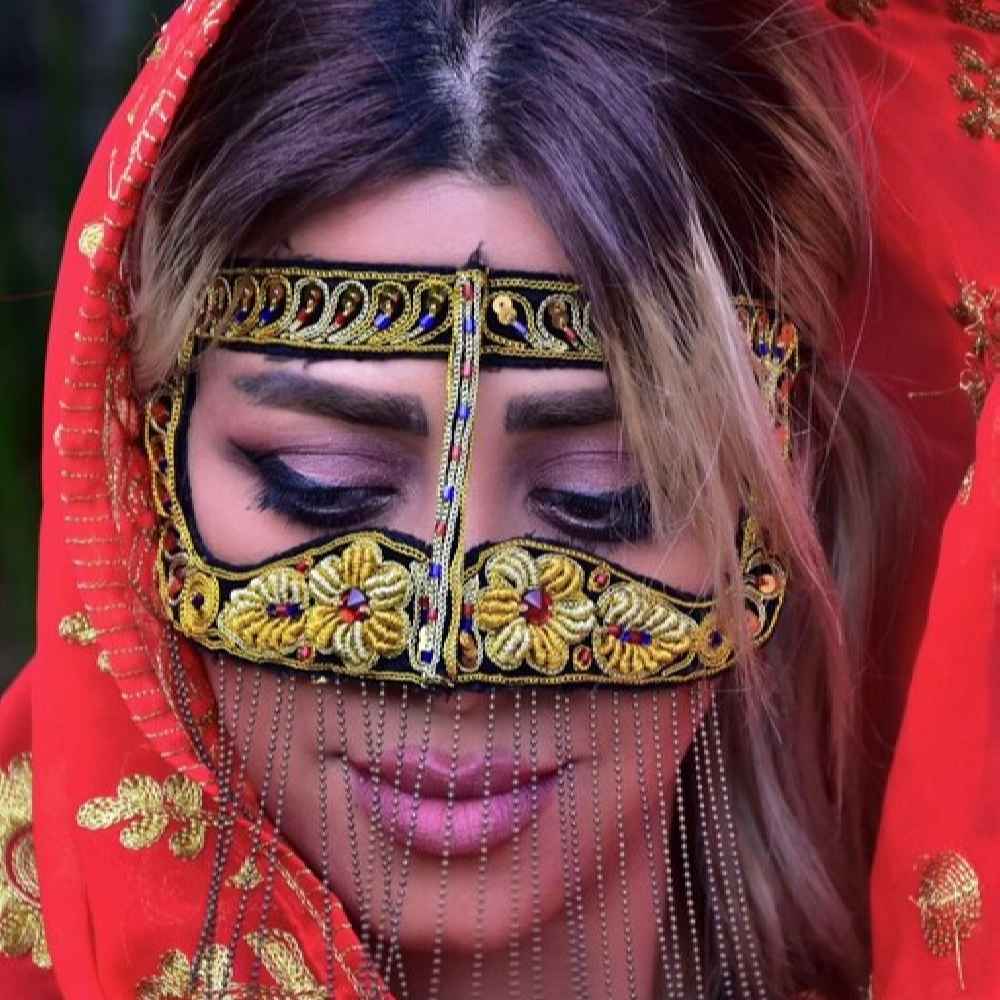 Burqa Omanienne Fait à la Main - Burqa du Golfe Modèle Katayoon Brodé