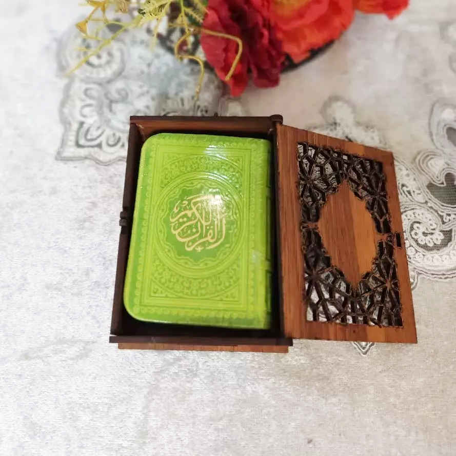 Ensemble Cadeau Islamique pour Musulmans comprenant le Coran et la Boîte
