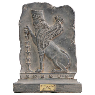 Réplique d’inscription – Lion ailé de Persépolis inspirée de l’Antiquité perse