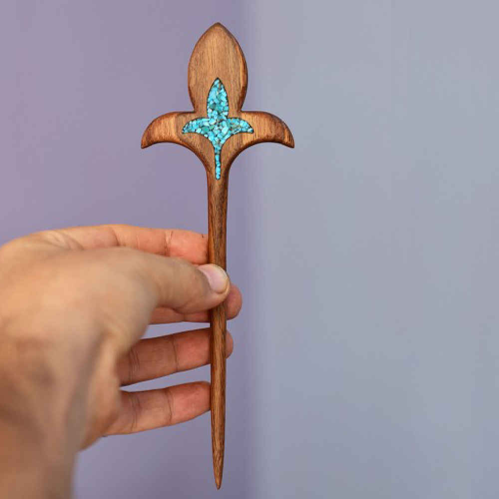 Bâtonnet de cheveux en bois fait main Design Matter Fleur de Lotus Incrustée de Gemmes