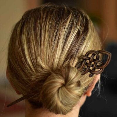 Bâtonnet de cheveux en bois fait main Design Matter Celtique Grande Taille Saghar
