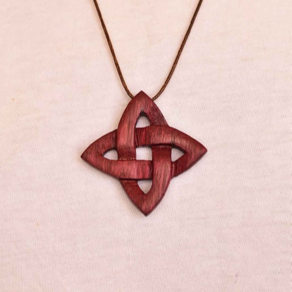 Pendentif en bois sculpté fait main avec style artistique Étoile