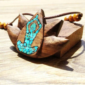 Collier pendentif en bois avec style artistique Yoga et turquoise