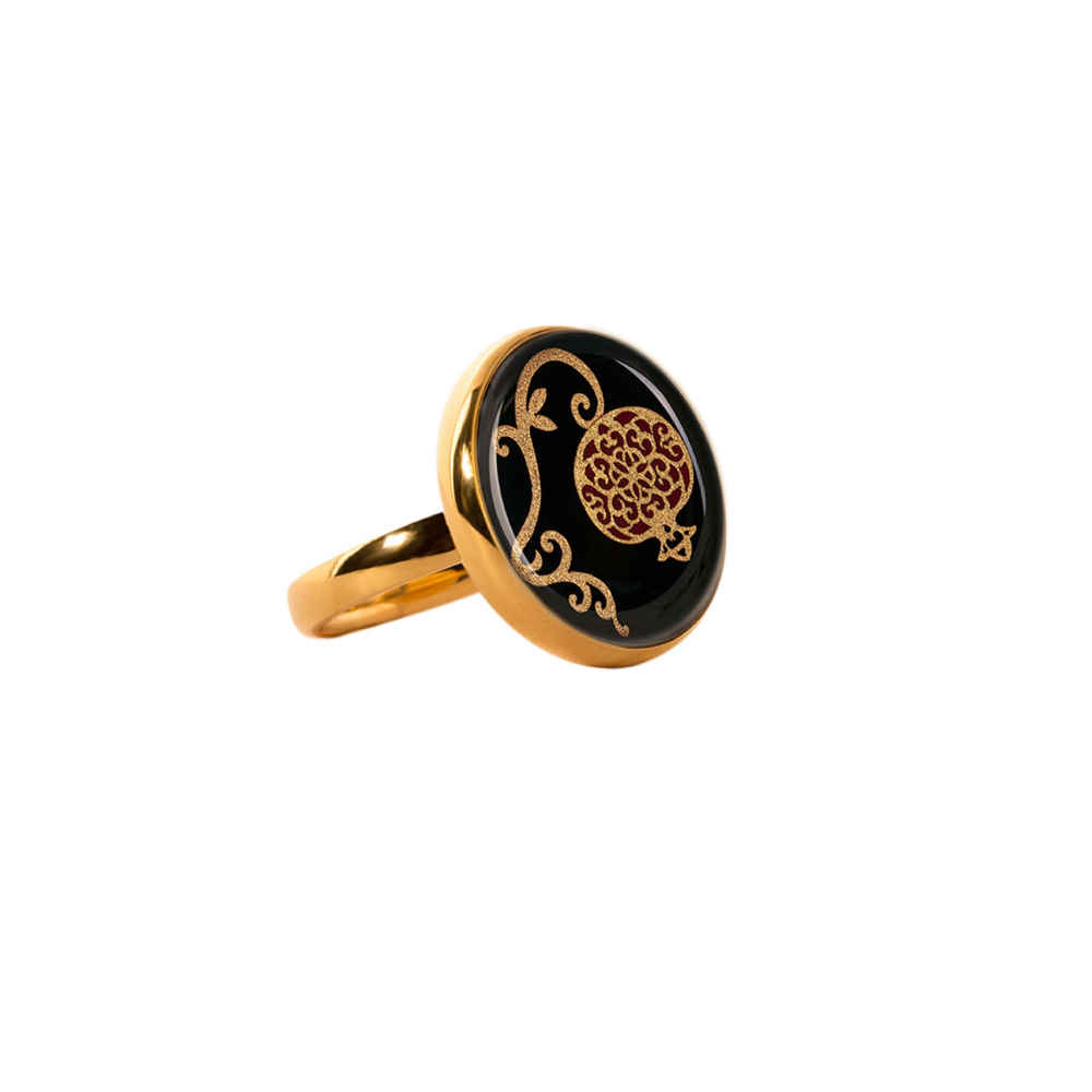 Bague Chevalière en Acier avec Agate Recouvert de Résine et Symbole Grenade Plaqué Or