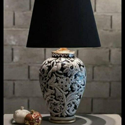 Lampe de table vase en céramique faite main avec abat-jour en tissu modèle Floral