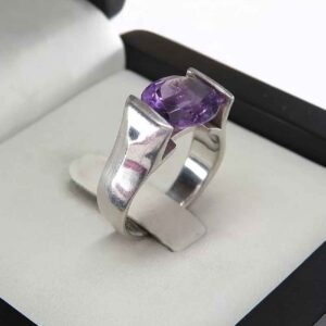 Bague en argent avec améthyste pour femmes Mahlagha