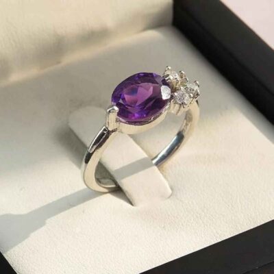 Bague en argent avec améthyste pour femmes Mehrnaz