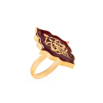 Bague Chevalière en Acier avec Grenat Recouvert de Résine et Symbole Eslimi Plaqué Or