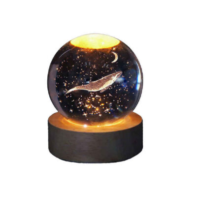 Lampe boule de cristal – veilleuse fantastique lune & baleine