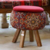Pouf rond en velours avec pieds en bois inspiré de l'art persan bordeaux Fatima