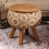 Pouf rond en velours avec pieds en bois inspiré de l'art persan marron Raha