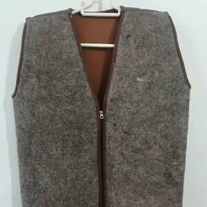 Gilet en laine de chameau naturel modèle Tanpoosh
