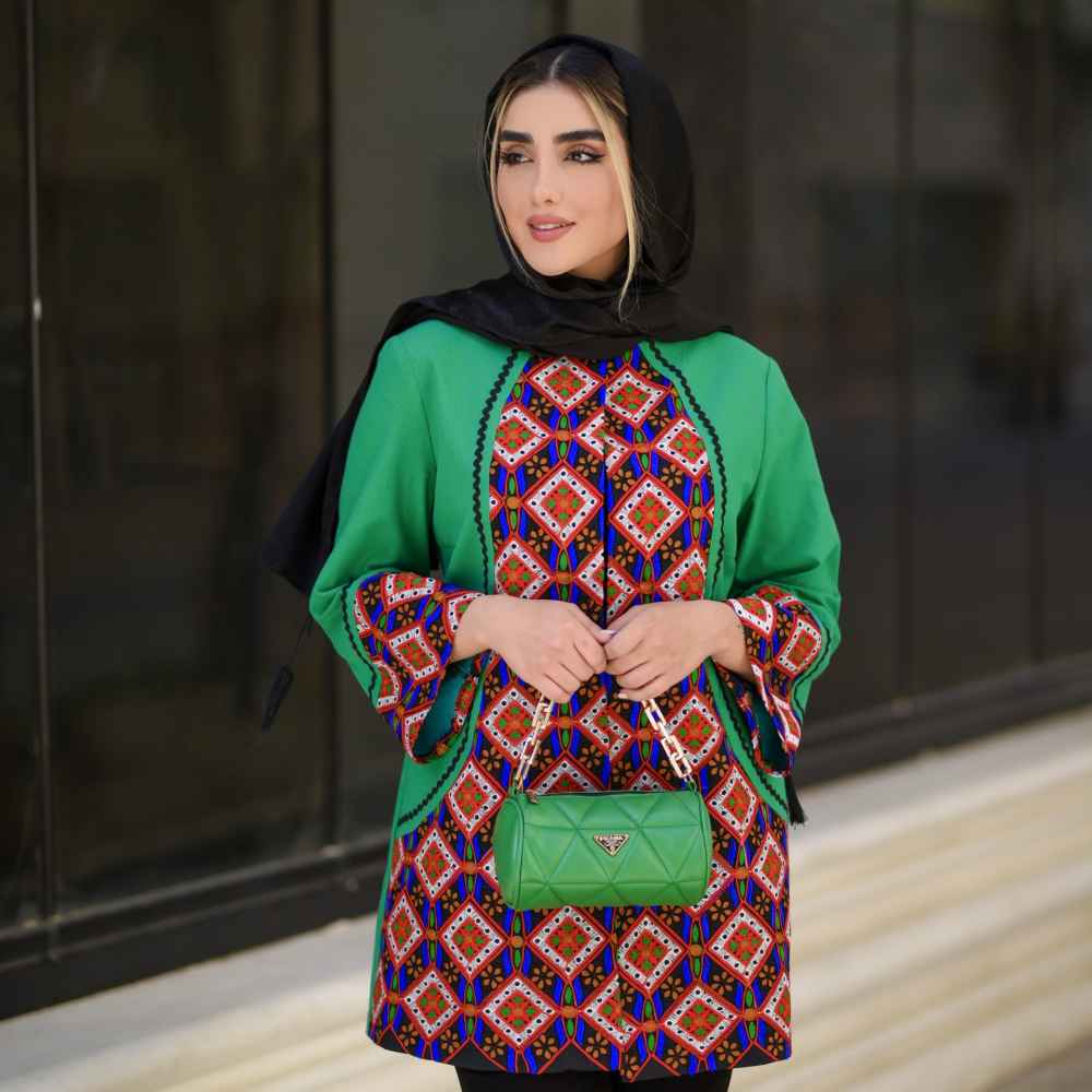 Manteau brodé persan modèle Chista