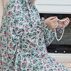 Tchador Islamique de Namaz avec Manches pour Femmes Idéal pour la Prière – Motif Floral Helma