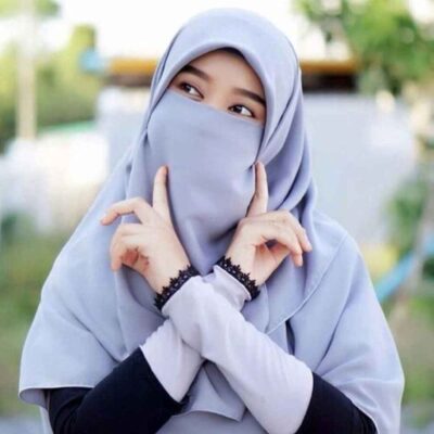 Foulard Carré en Crêpe Islamique Gris & Niqab pour Femmes