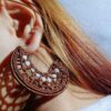 Boucles d'oreilles Lune pendantes tricotées, faites main pour femmes.