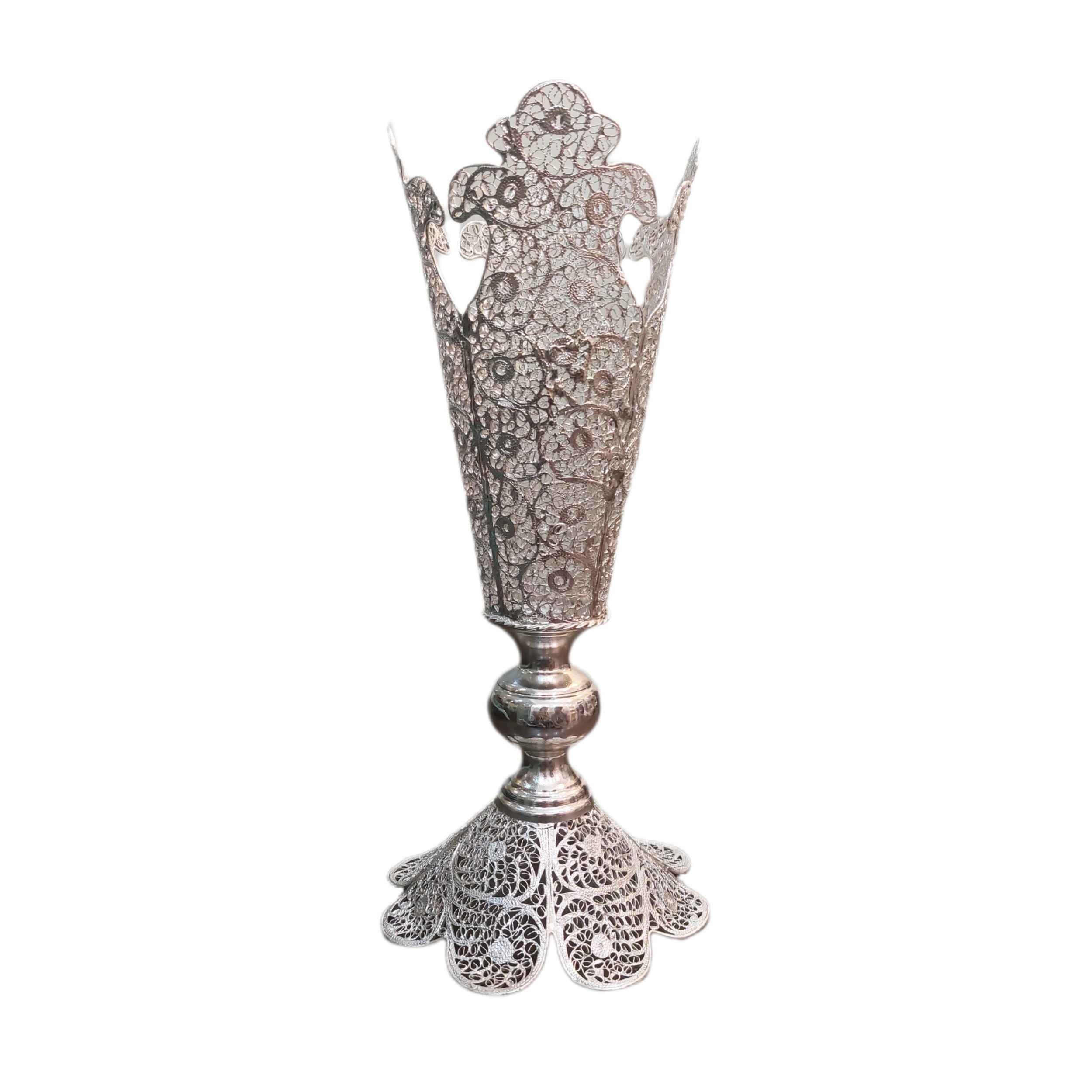 Vase décoratif en filigrane persan recouvert d'argent modèle Trumpet Jalil