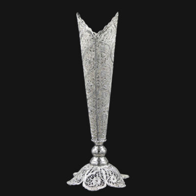 Vase décoratif en filigrane persan recouvert d’argent modèle Trumpet Malileh