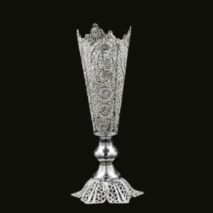 Vase décoratif en filigrane persan recouvert d’argent modèle Trumpet Nazanin