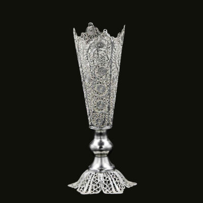 Vase décoratif en filigrane persan recouvert d’argent modèle Trumpet Nazanin