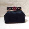 Pochette à broderie en ruban - Velours avec motif de papillon