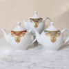 Théière de service en porcelaine blanche avec design complexe Zarineh
