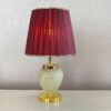 Lampe de table avec abat-jour conique en tissu – modèle Sarina