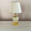 Lampe de table avec abat-jour conique en tissu – modèle Sarina