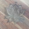 Plateau de service en bois avec design floral avec poignée et base Modèle Golnaz