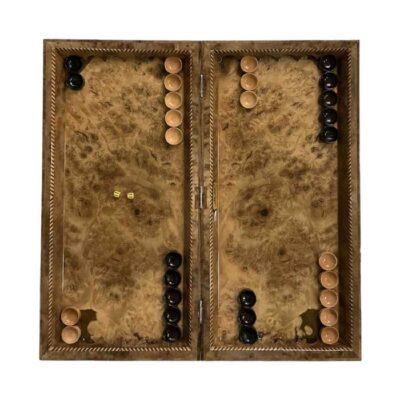 Plateau de Backgammon et d’Échecs Fait Main en Bois de Noyer Mina