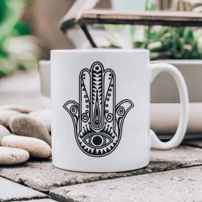 Tasse à Café en Céramique Islamique – Motif Main de Fatima Hamsa