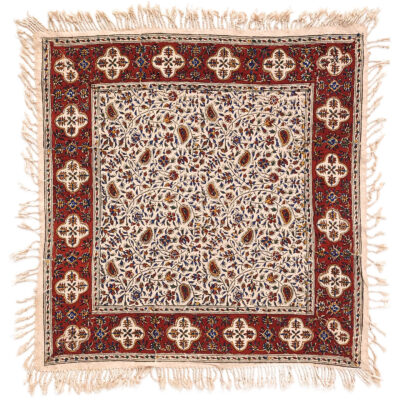 Nappe Brodée à la Main Modèle Géométrique