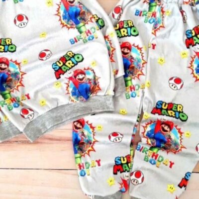 Ensemble sweat-shirt et pantalon pour enfants avec design Super Mario Blanc